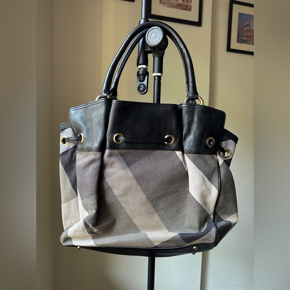 DAKS Top Handle Handbag - Picture 6 of 6